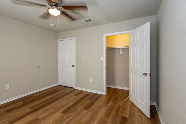 Building Photo - 4120 Brandon Ave