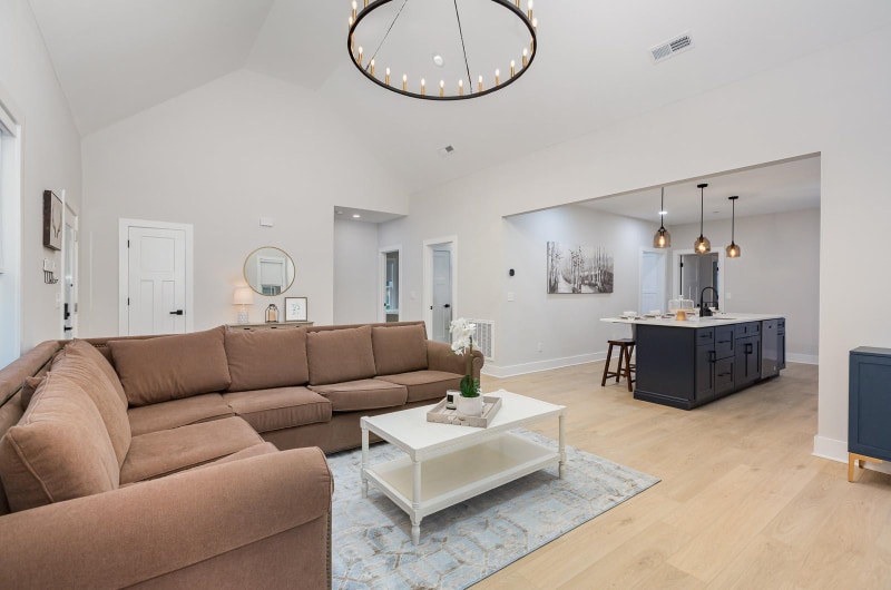 Building Photo - 607 Kenmore Ave