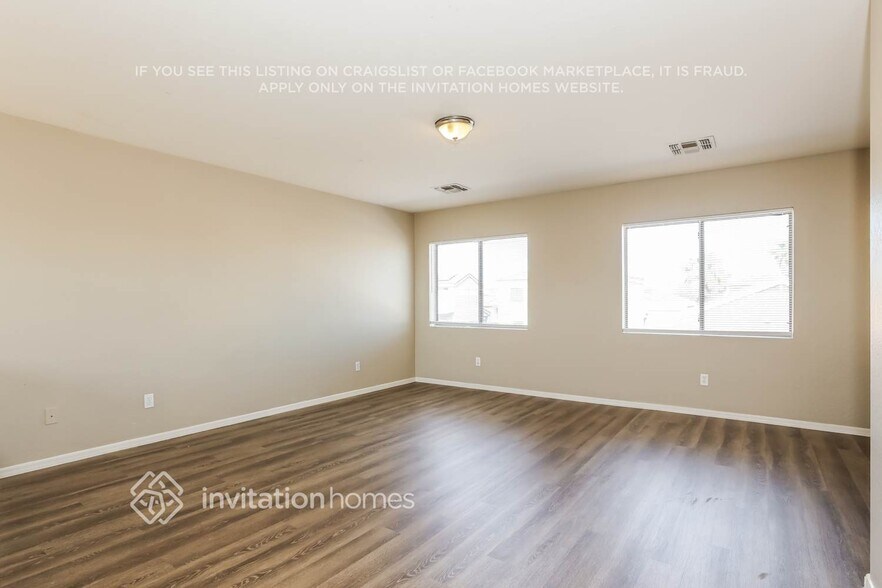 Building Photo - 12334 W Windrose Dr