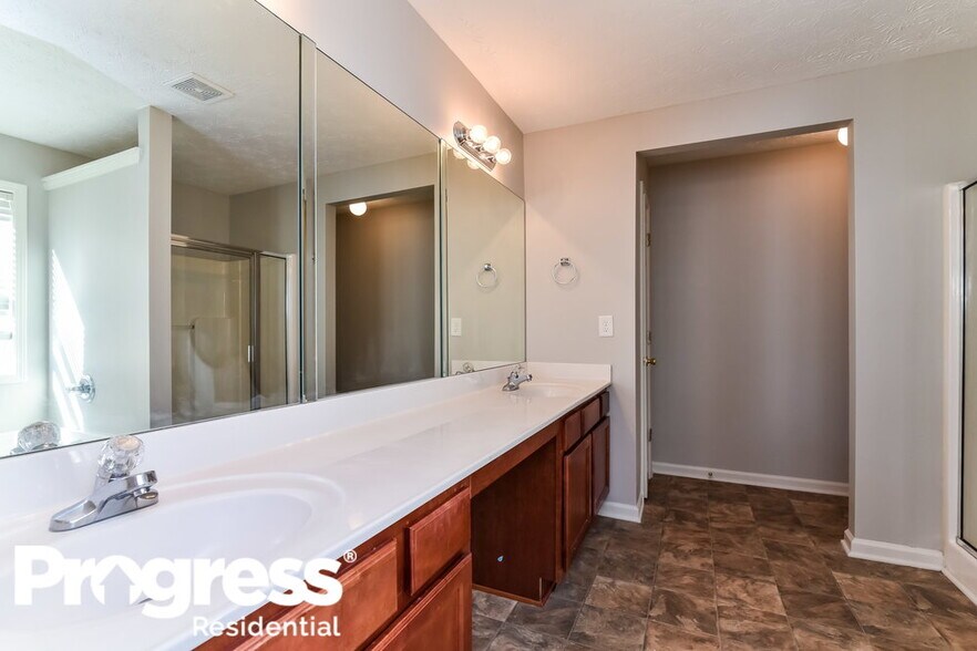 Building Photo - 4229 Annlette Dr NW