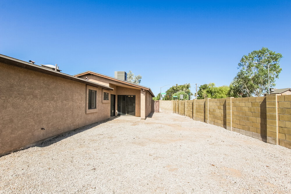 Building Photo - 11175 N 82nd Ln