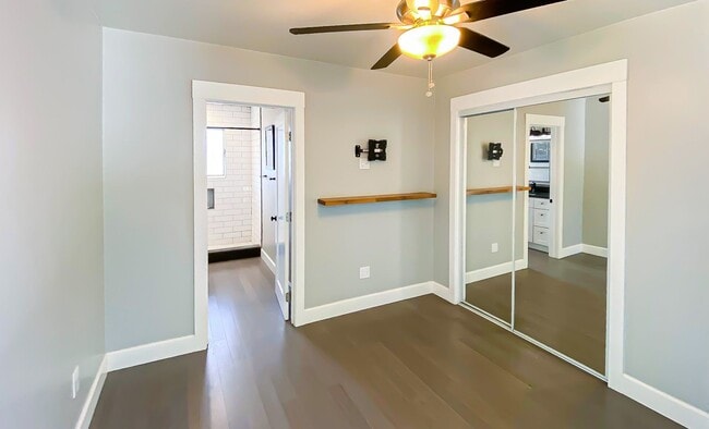 Building Photo - Freeman