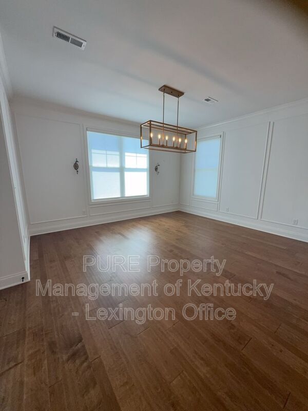 Building Photo - 1089 Squirrel Nest Ln