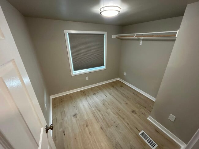 Building Photo - 2543 Guam Ave