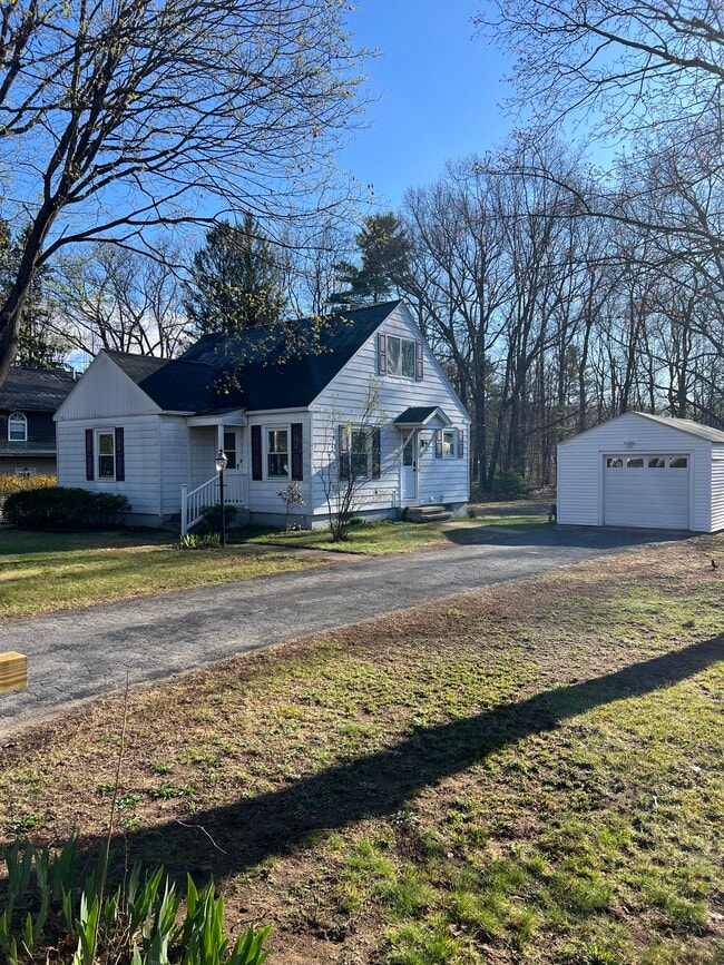 Building Photo - 11 Hudson Ave