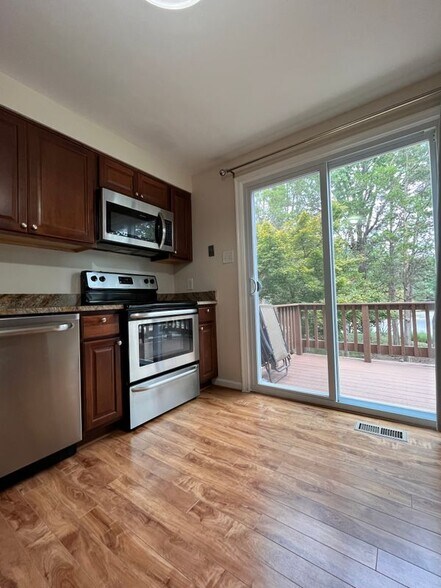 Building Photo - 7123 Dijohn Ct Dr