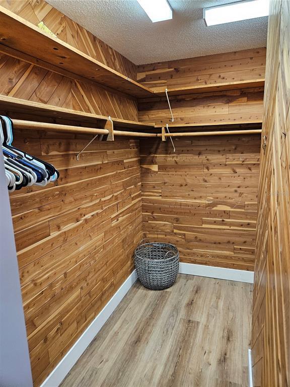 Building Photo - 917 S Gondola Dr