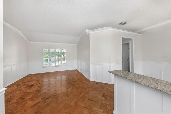 Building Photo - 15002 Rocky Ledge Dr