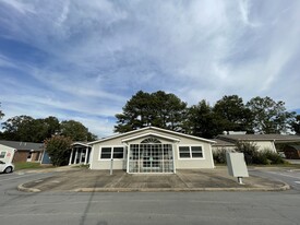 Building Photo - Newberry Court Apartments