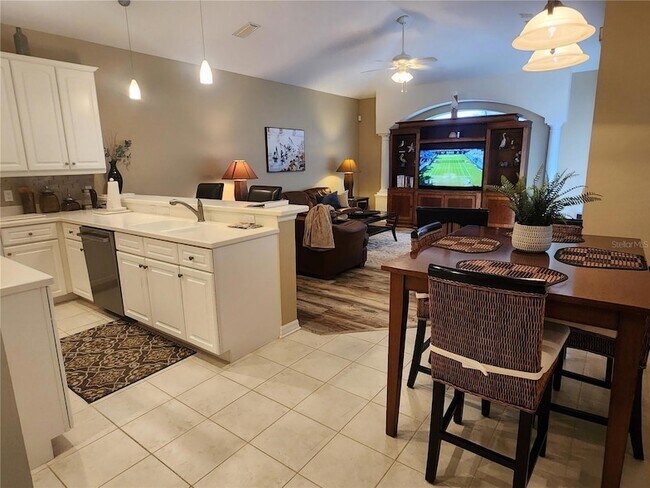 Building Photo - 6496 Rookery Cir