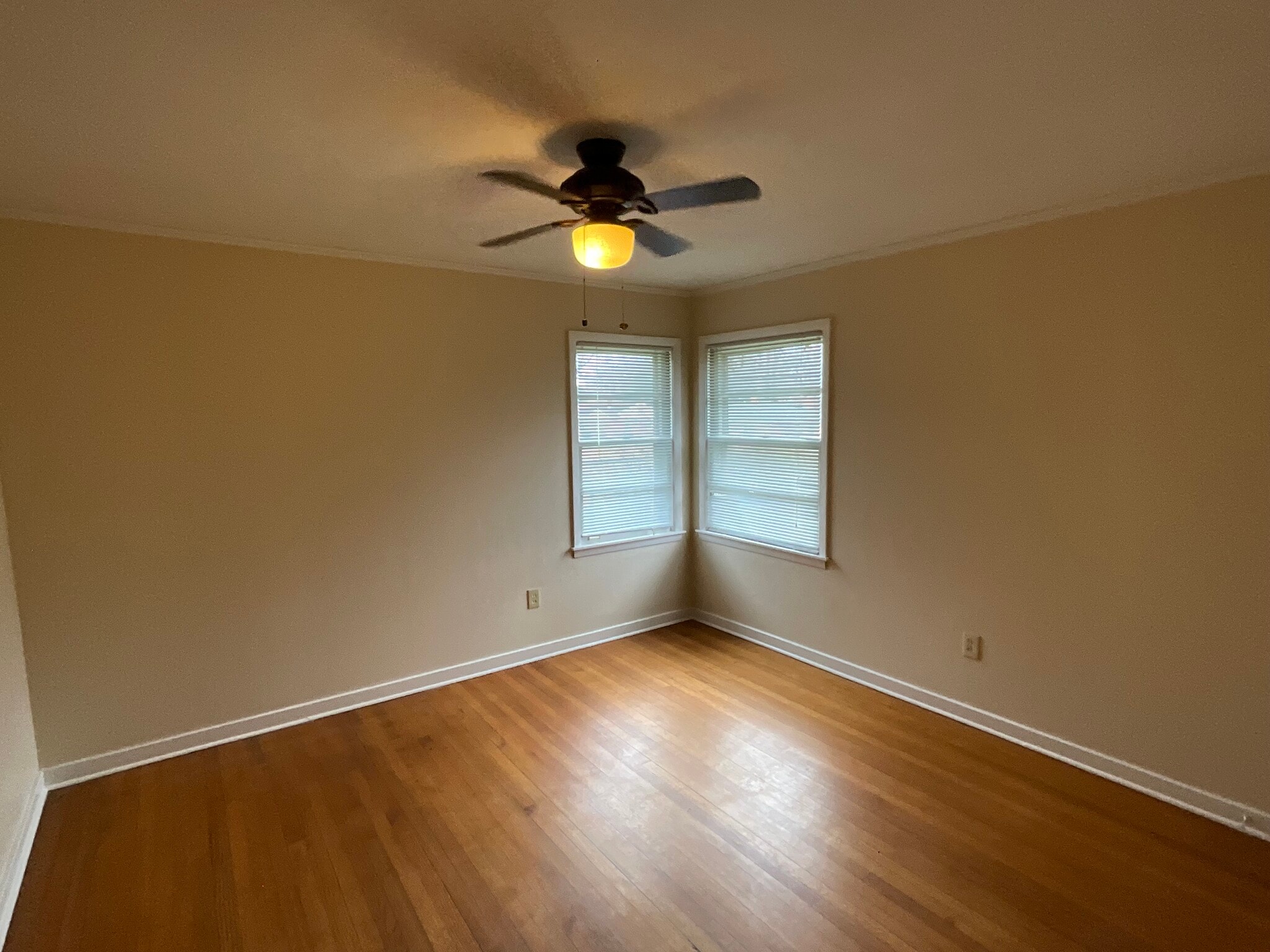 Building Photo - 1939 Driftwood Ave