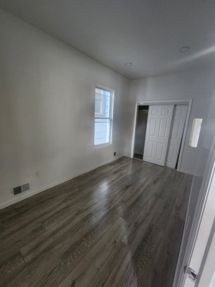 Building Photo - 228 2nd St