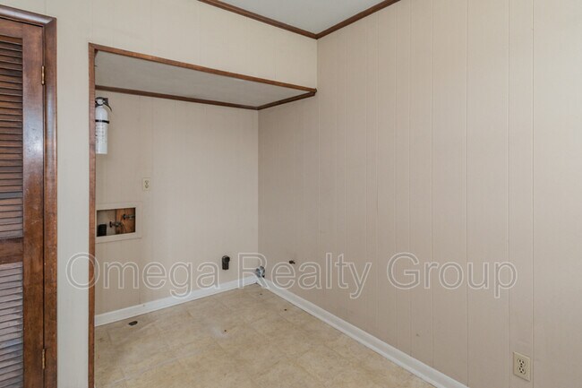 Building Photo - 1530 Warrior Rd