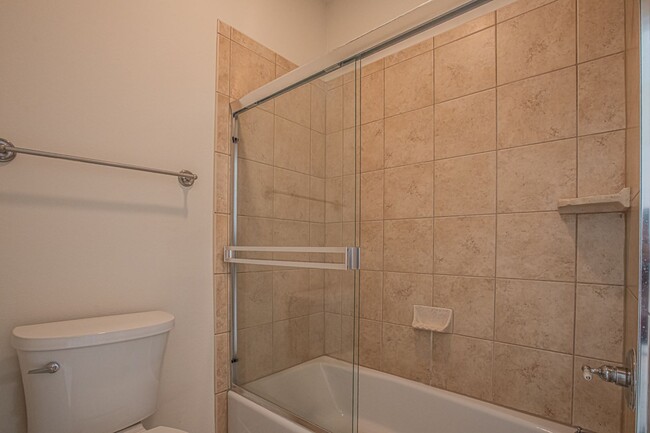 Building Photo - Luxury Three Bedroom Duplex in Arlington H...