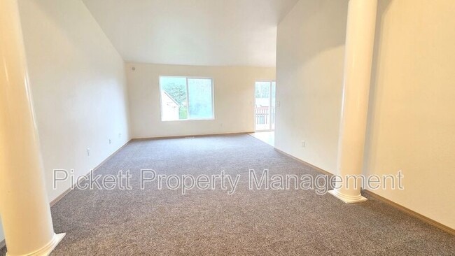 Building Photo - 2122 Tidepool Pl E