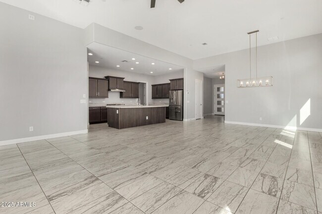 Building Photo - 11905 W Creosote Dr