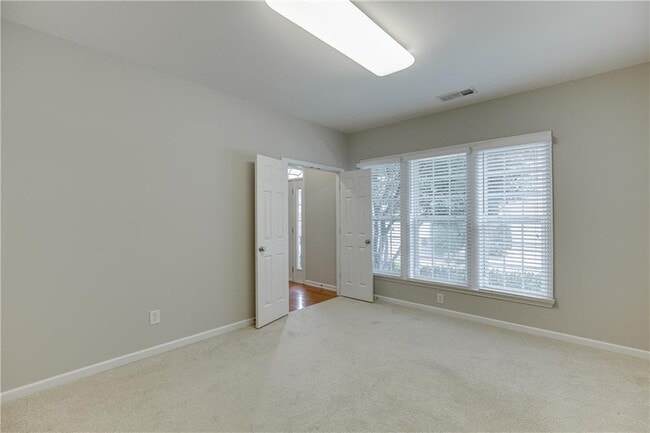 Building Photo - 2801 Loftview Square