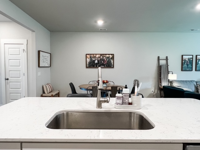 Building Photo - 5037 Percival Dr