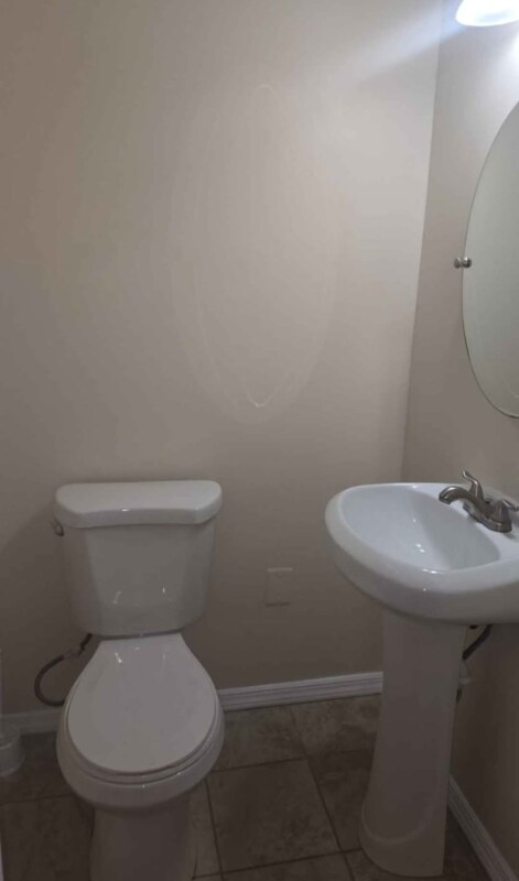 Building Photo - 772 Walnut St