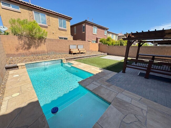 Building Photo - Your Next Home Awaits | 4 Bed, 3 Bath with Private Pool