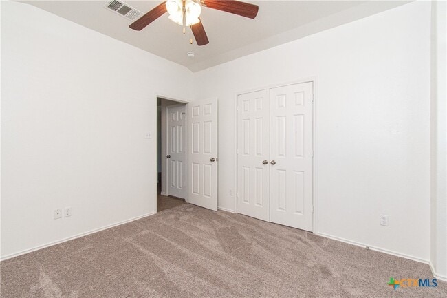 Building Photo - 7003 Osbaldo Dr