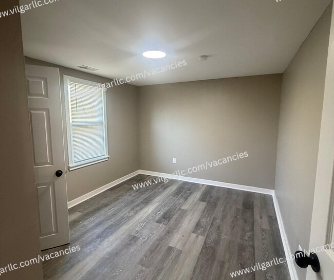 Building Photo - 1712 Carolina St
