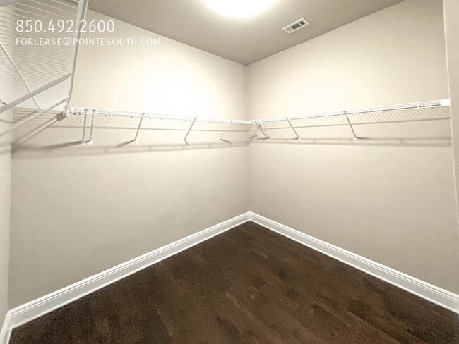 Building Photo - 609 Royal Troon Cir