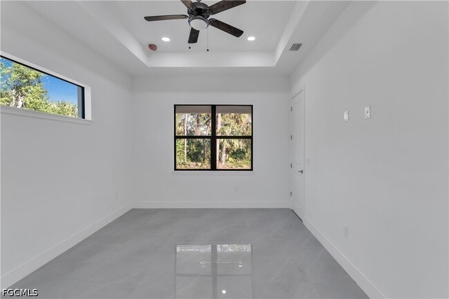 Building Photo - 2613 39th St W