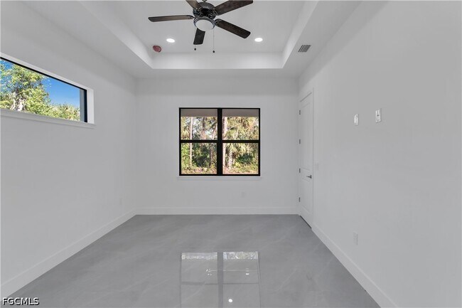 Building Photo - 3211 41st St W