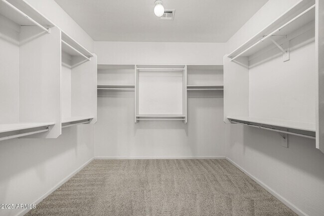 Building Photo - 3712 E Fruitvale Ave