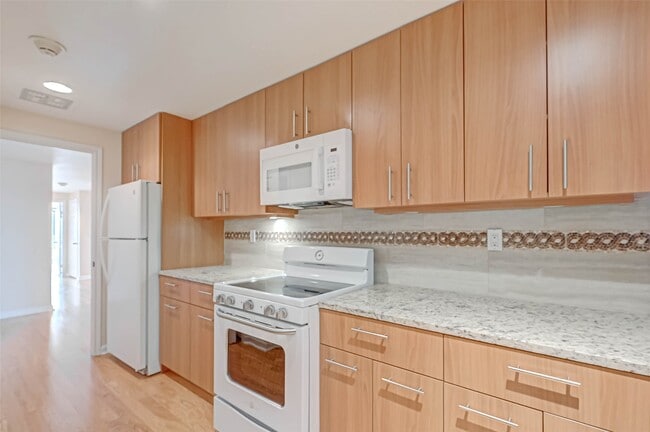 Building Photo - 2001 Holcombe Blvd