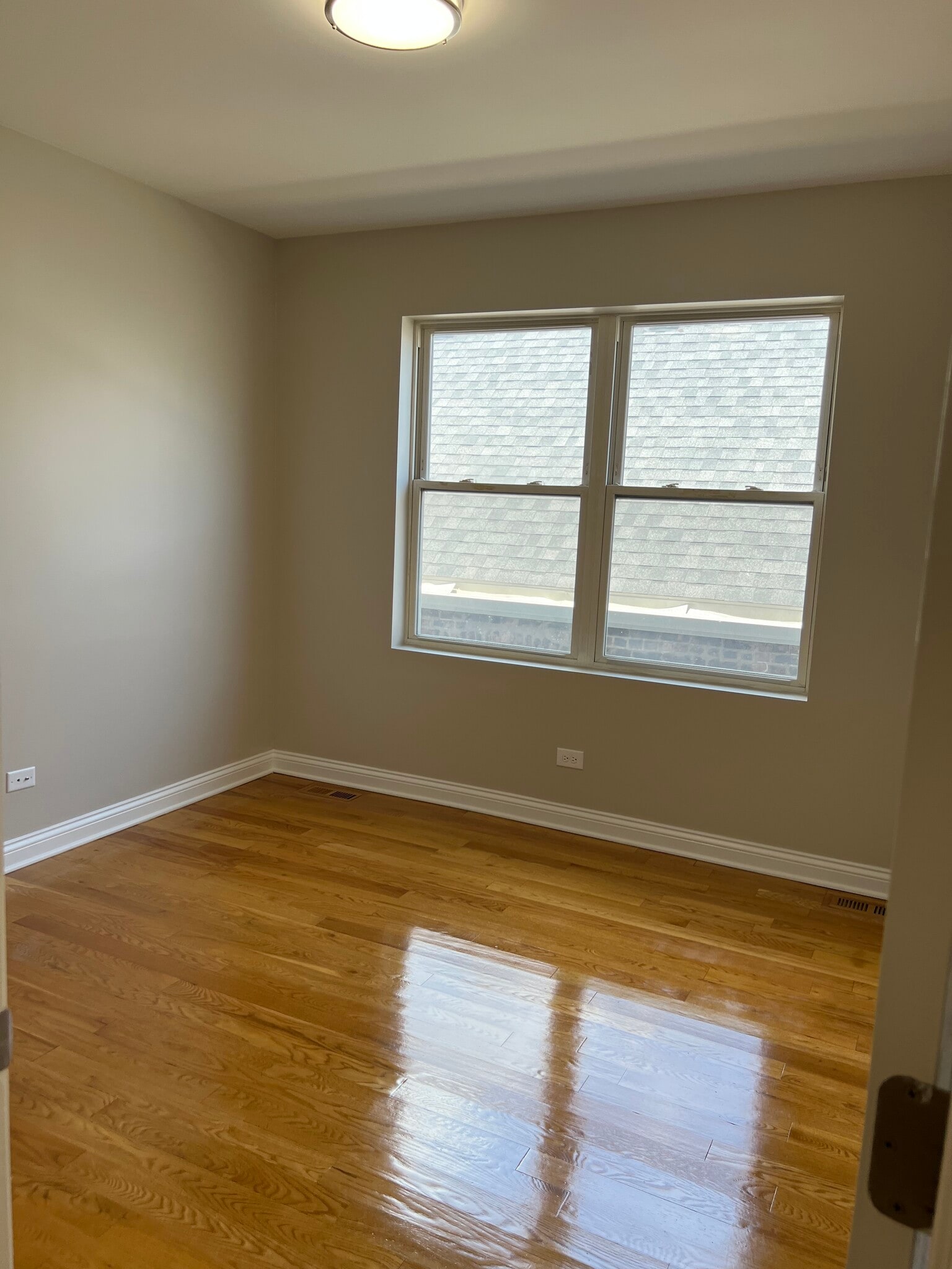 2nd bedroom - 2327 S Sawyer Ave