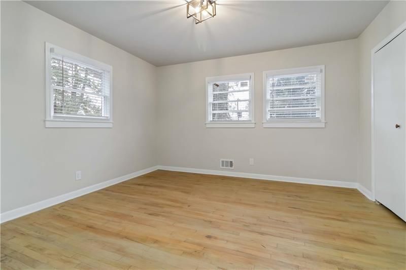 Building Photo - 3035 McLendon Cir NW