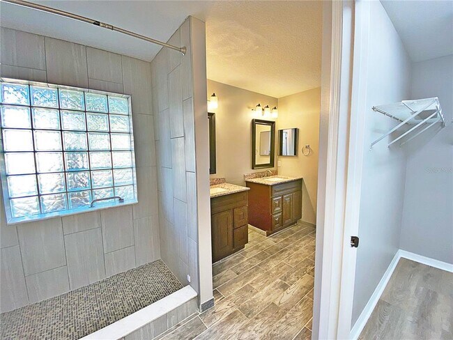 Building Photo - 16834 Rockwell Heights Ln