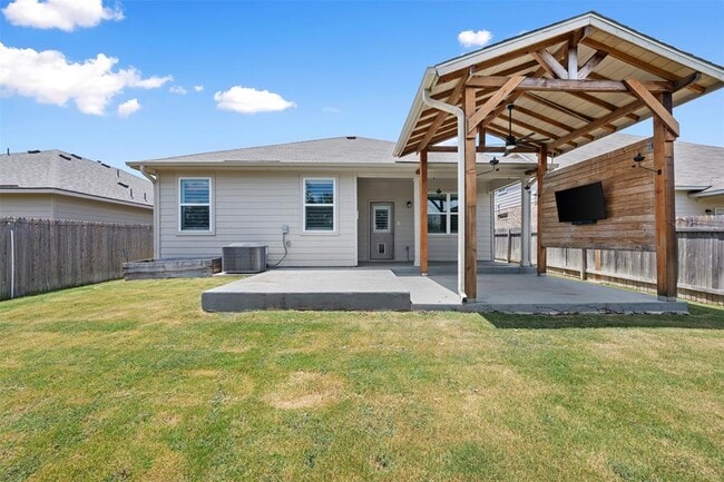 Building Photo - 505 Blue Sage Dr