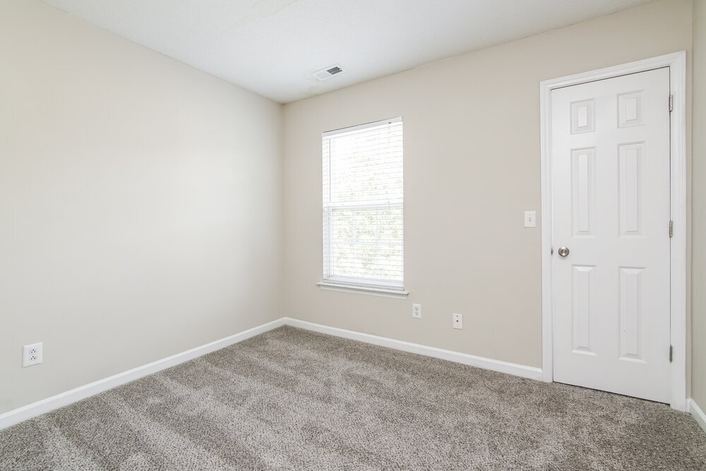 Building Photo - 3917 Apperson Dr