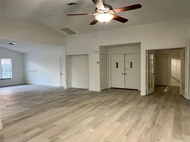 Building Photo - 6641 NW 52nd St