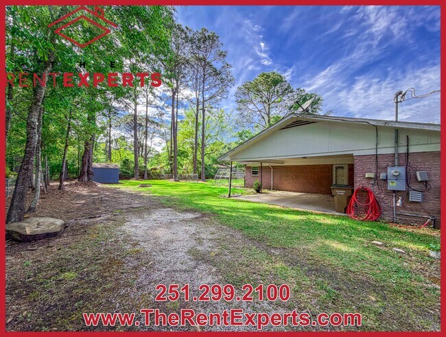 Building Photo - 6868 Bay Rd