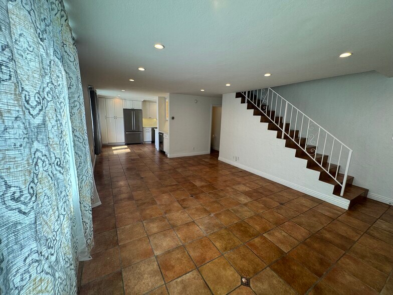 Building Photo - 4140 Fair Ave