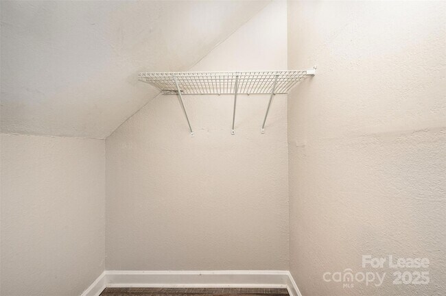 Building Photo - 1520 Seigle Ave
