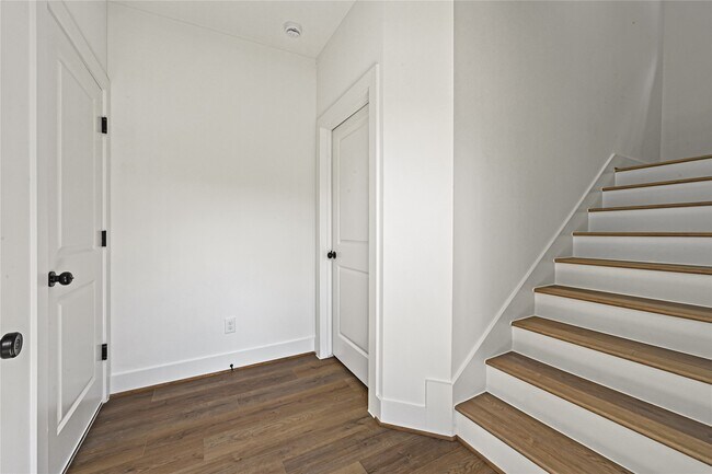 Building Photo - 6533 Goldspier St