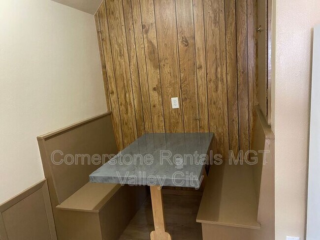 Building Photo - 227 Central Ave S