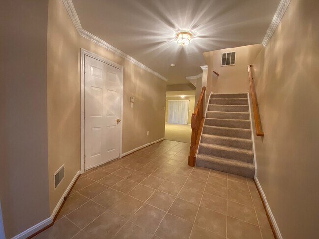Building Photo - 1638 Benoli Ct