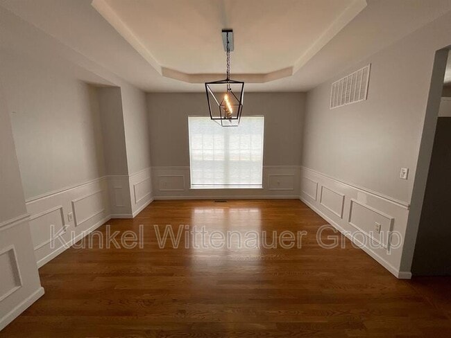 Building Photo - 2244 Haverford Dr