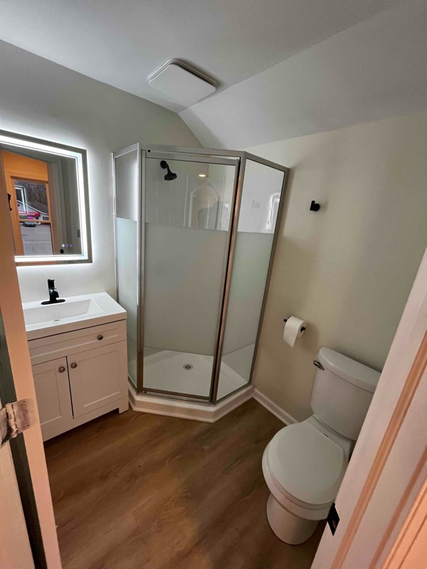 Building Photo - 529 E Grand River Ave