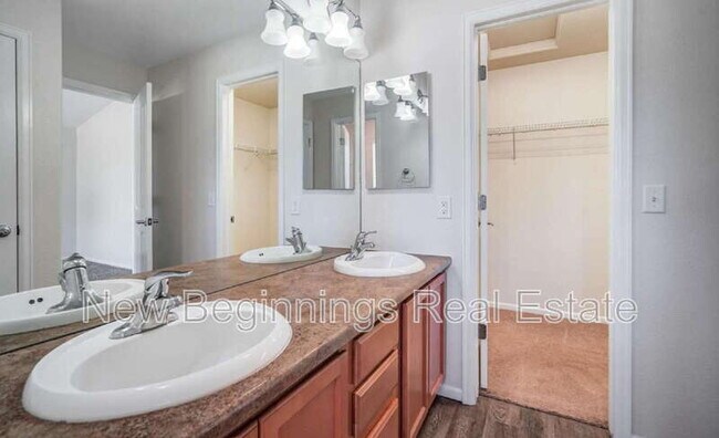 Building Photo - 8099 Elk River View