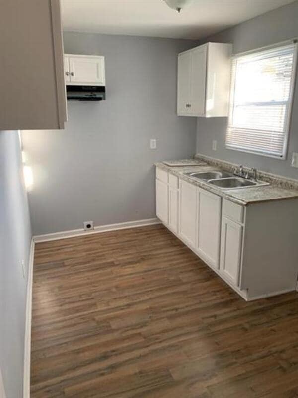 Building Photo - 663 Williams St