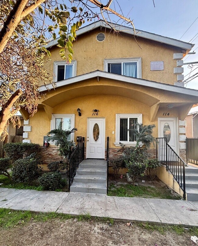 Building Photo - 116 E 82nd St