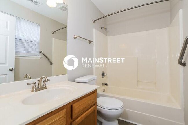 Building Photo - 3 Bedroom Pet-Friendly Home in Nicholasvil...