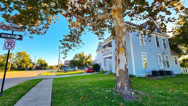 Building Photo - 145 N Kealy Ave